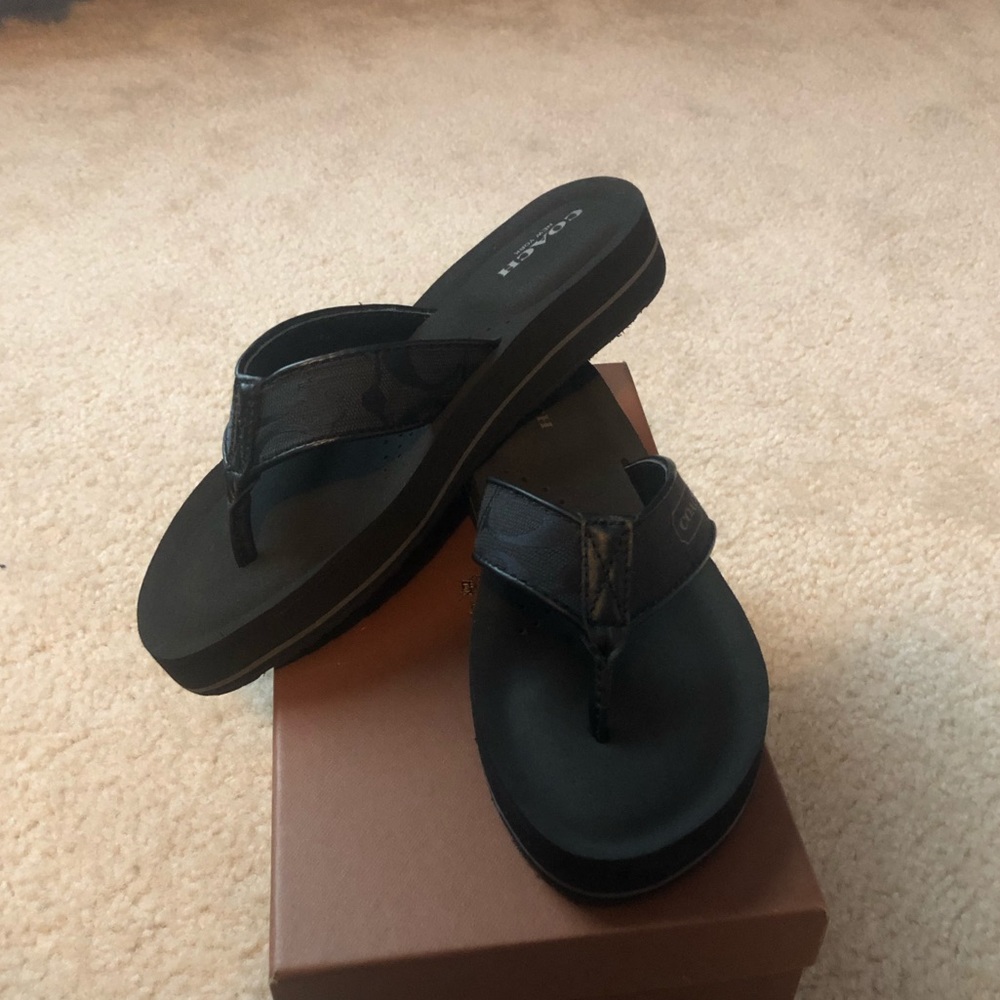 Coach flip flops
